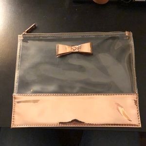 rose gold accessory bag 💛